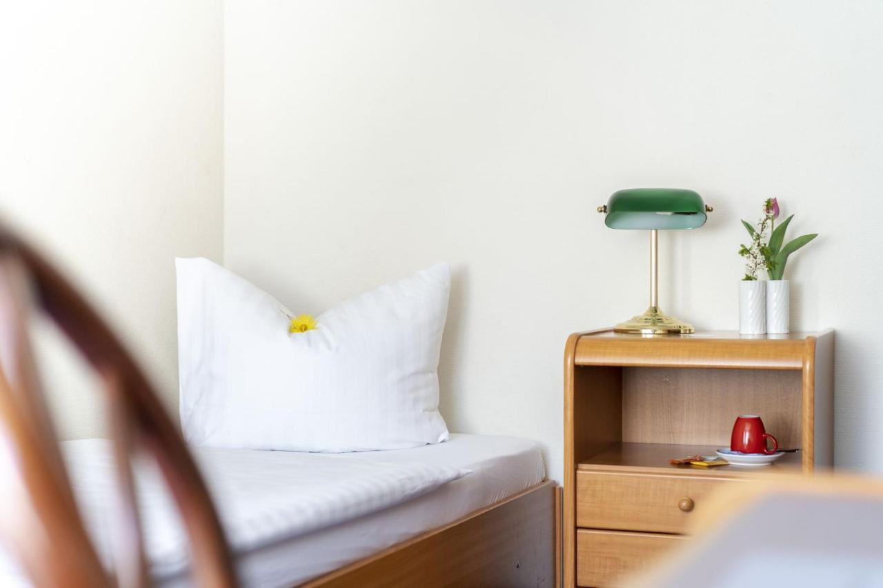 Hotel & Apartments Boehm グラーフェンヴェーア エクステリア 写真