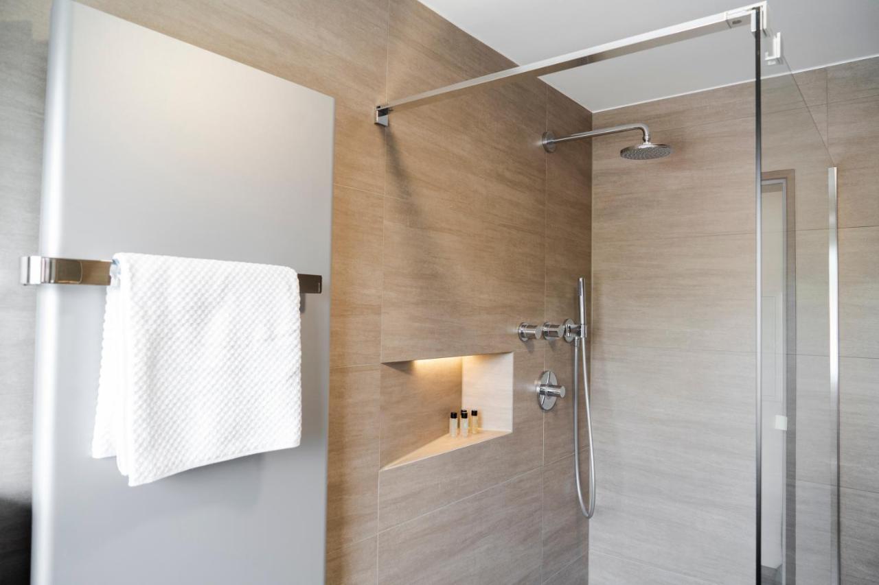 Hotel & Apartments Boehm グラーフェンヴェーア エクステリア 写真