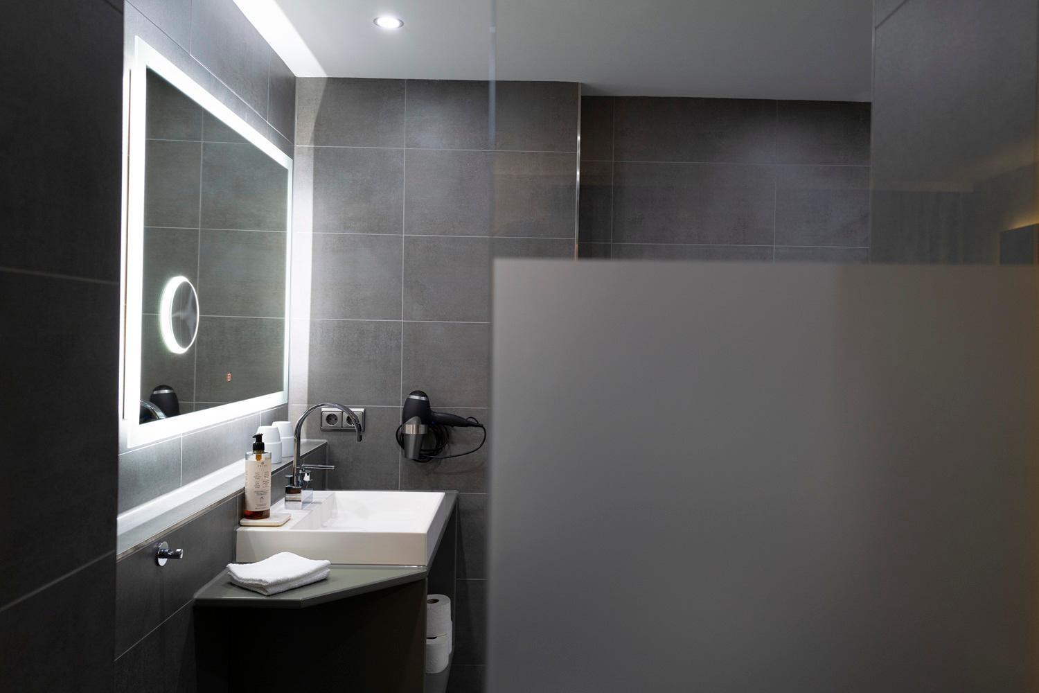 Hotel & Apartments Boehm グラーフェンヴェーア エクステリア 写真